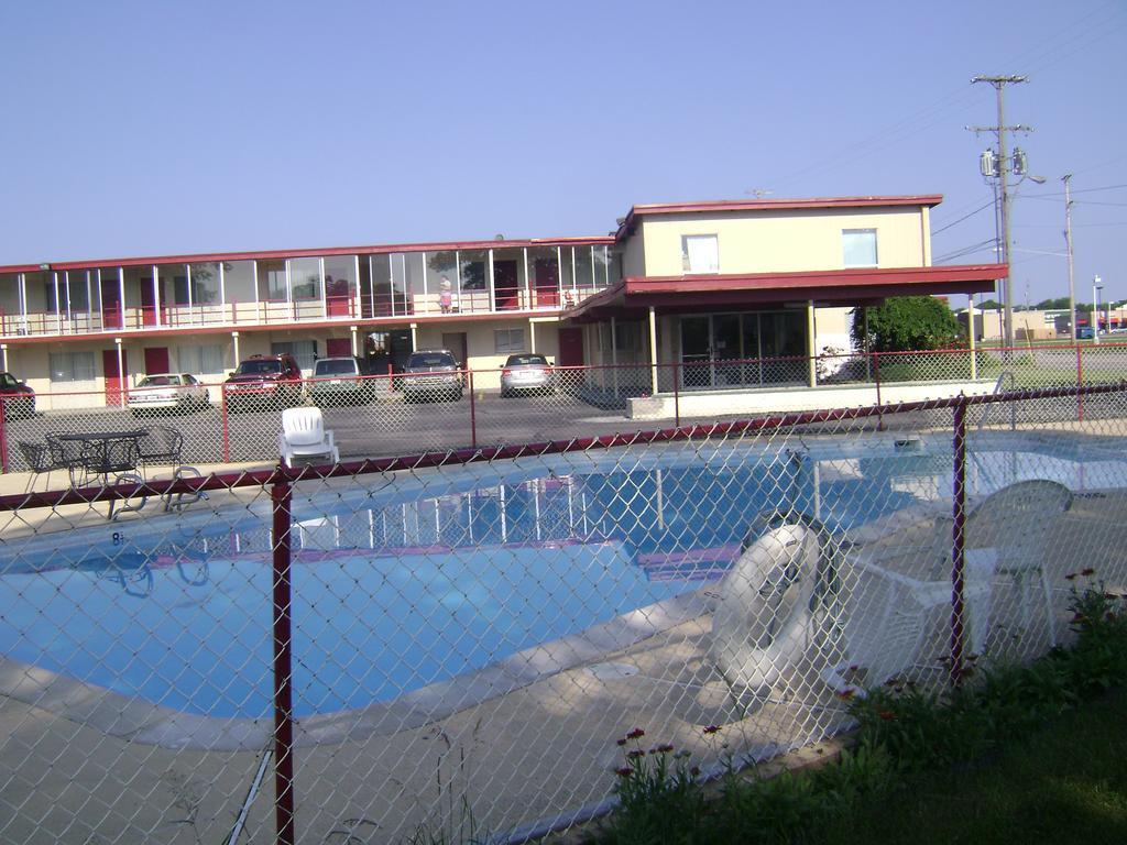 Seaway Motel Roosevelt Park Exterior foto